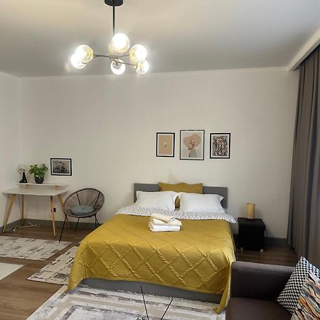Студия В Теплых Тонах, Эксклюзив Almaty Exteriér fotografie
